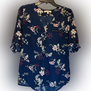 🎉3for30🎉 wishful park pull over floral blouse